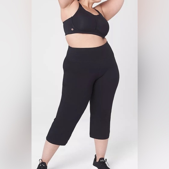 Livi Active No Wire Sports Bra size 44 G - Picture 4 of 9